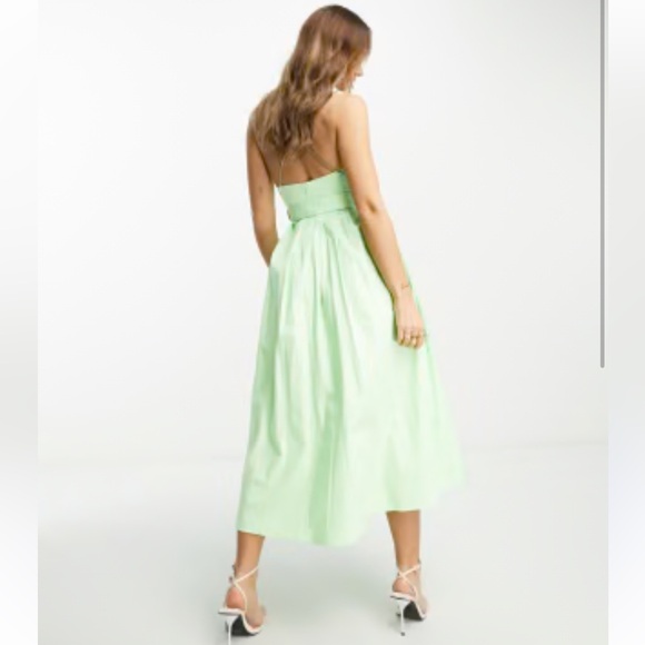 Chic Mint Midi Dress - Picture 2 of 5